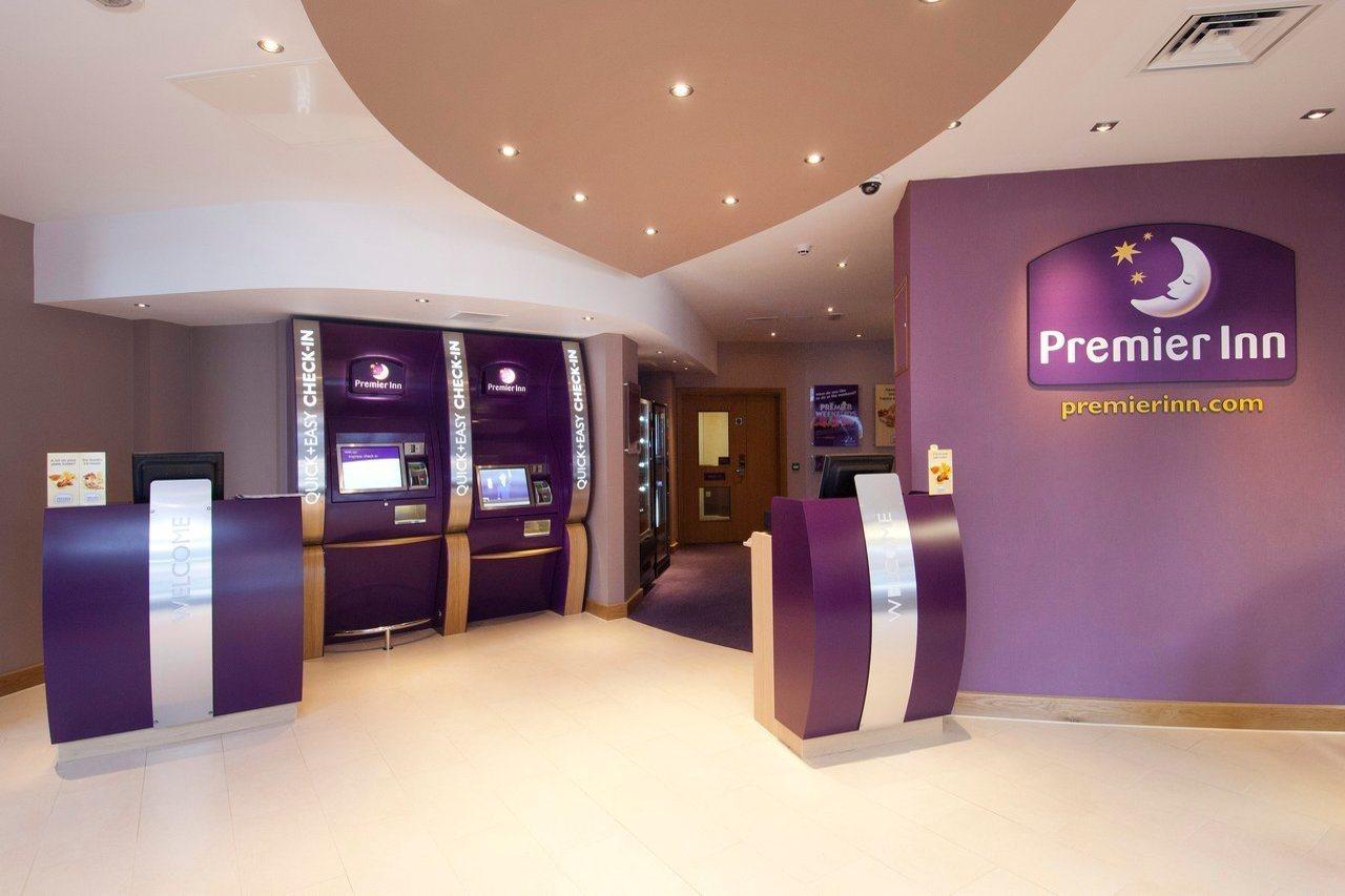 Premier Inn Exeter Central St. Davids Екстериор снимка