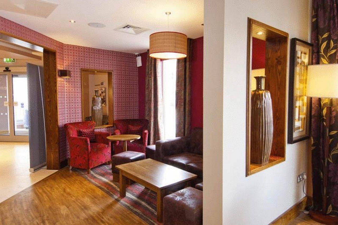 Premier Inn Exeter Central St. Davids Екстериор снимка